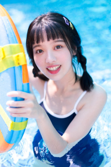 公交车站避雨第二集